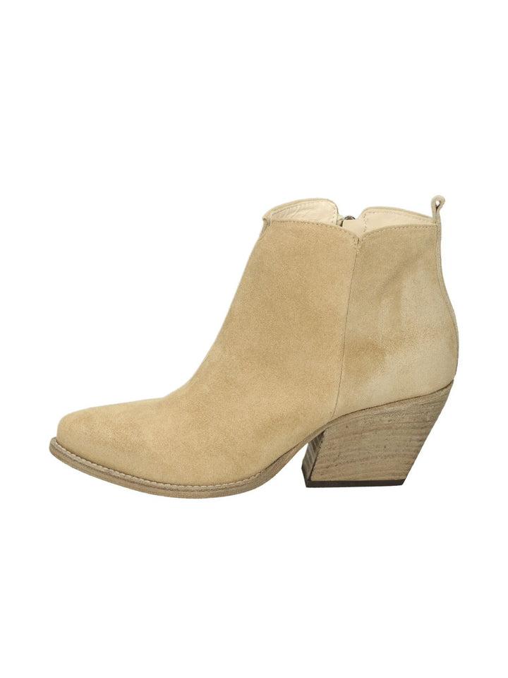 Lalilina 246 - Lalilina 