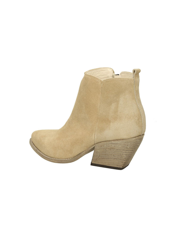 Lalilina 246 - Lalilina 