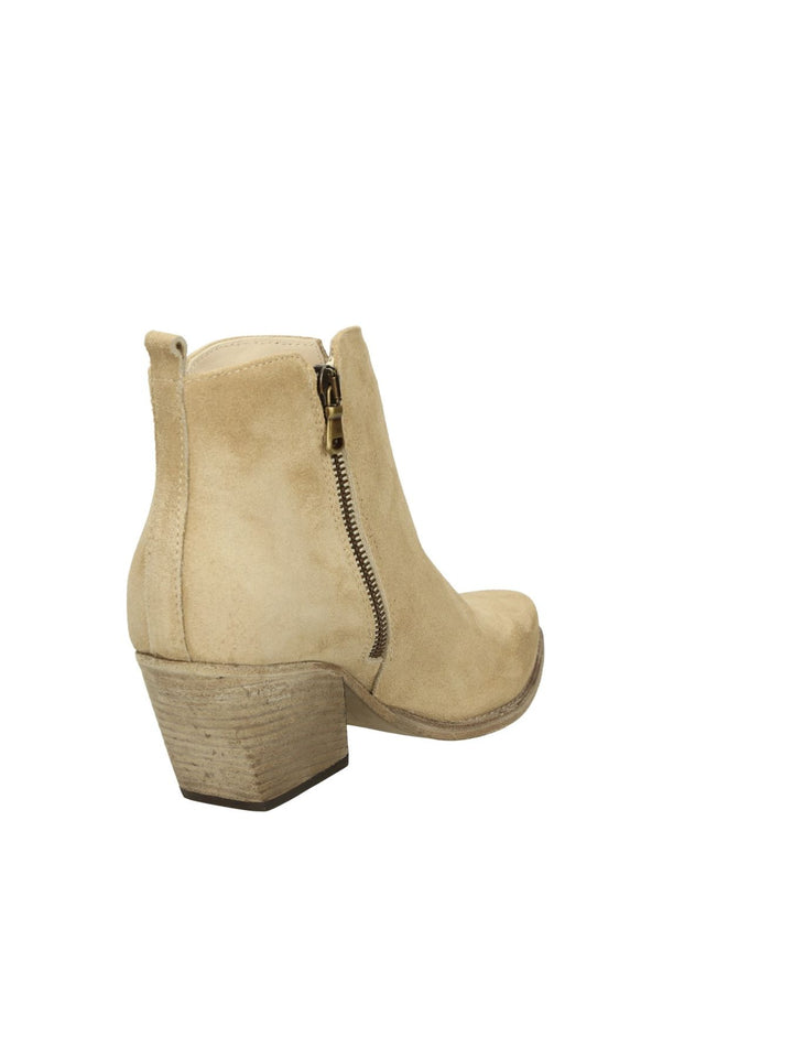 Lalilina 246 - Lalilina 