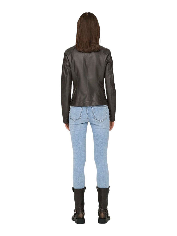 Only 15081400 - Lalilina 