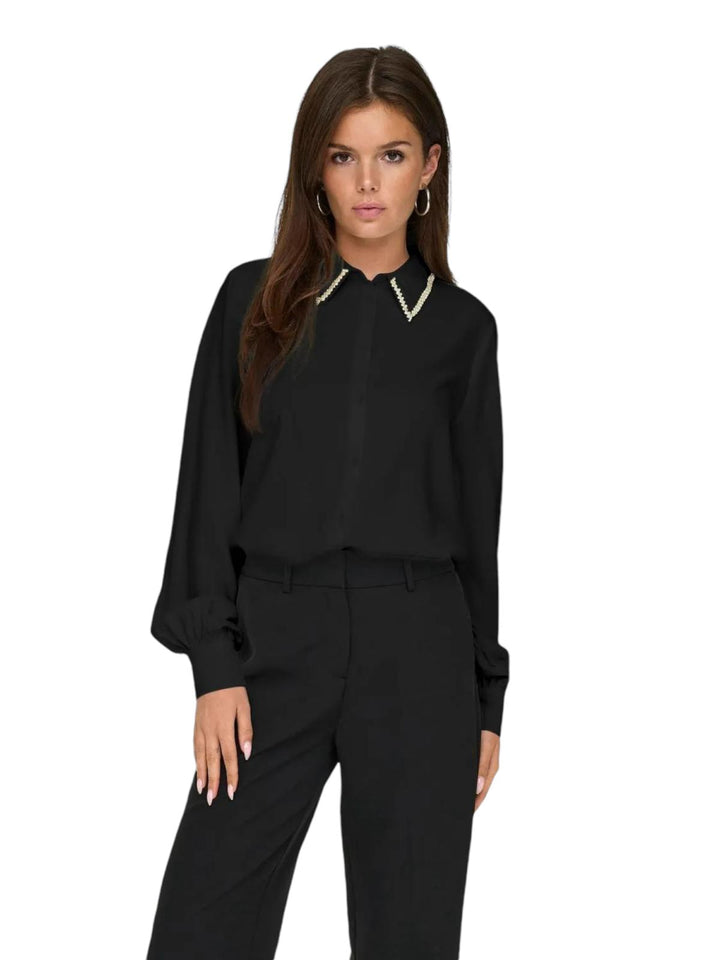 Only 15331800 - Lalilina 