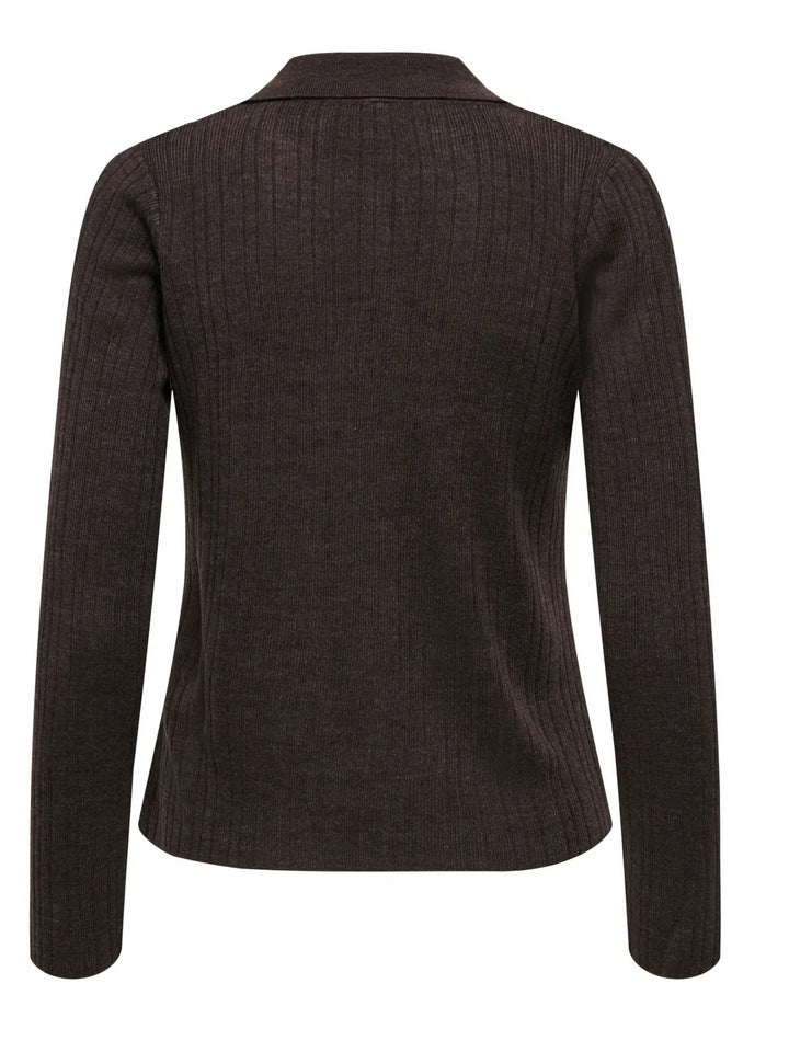 Only 15353029 - Lalilina 