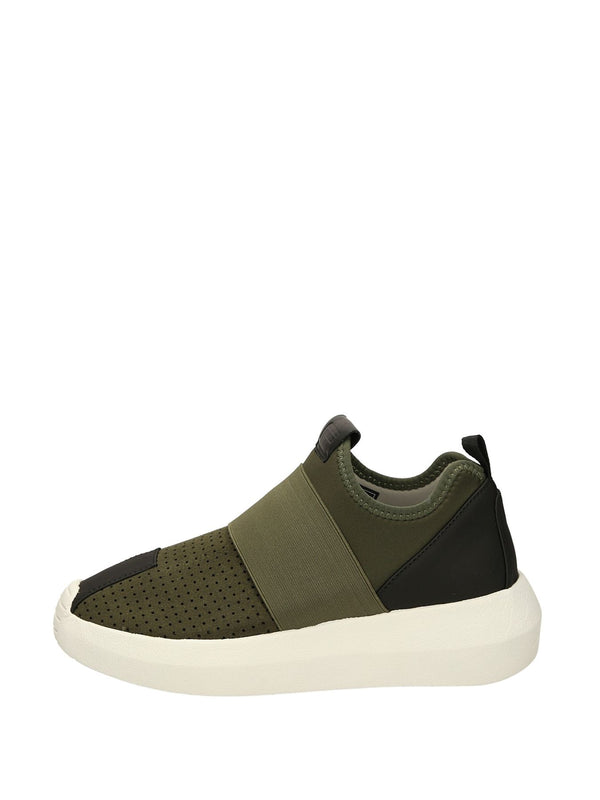 SLIP ON SLOT